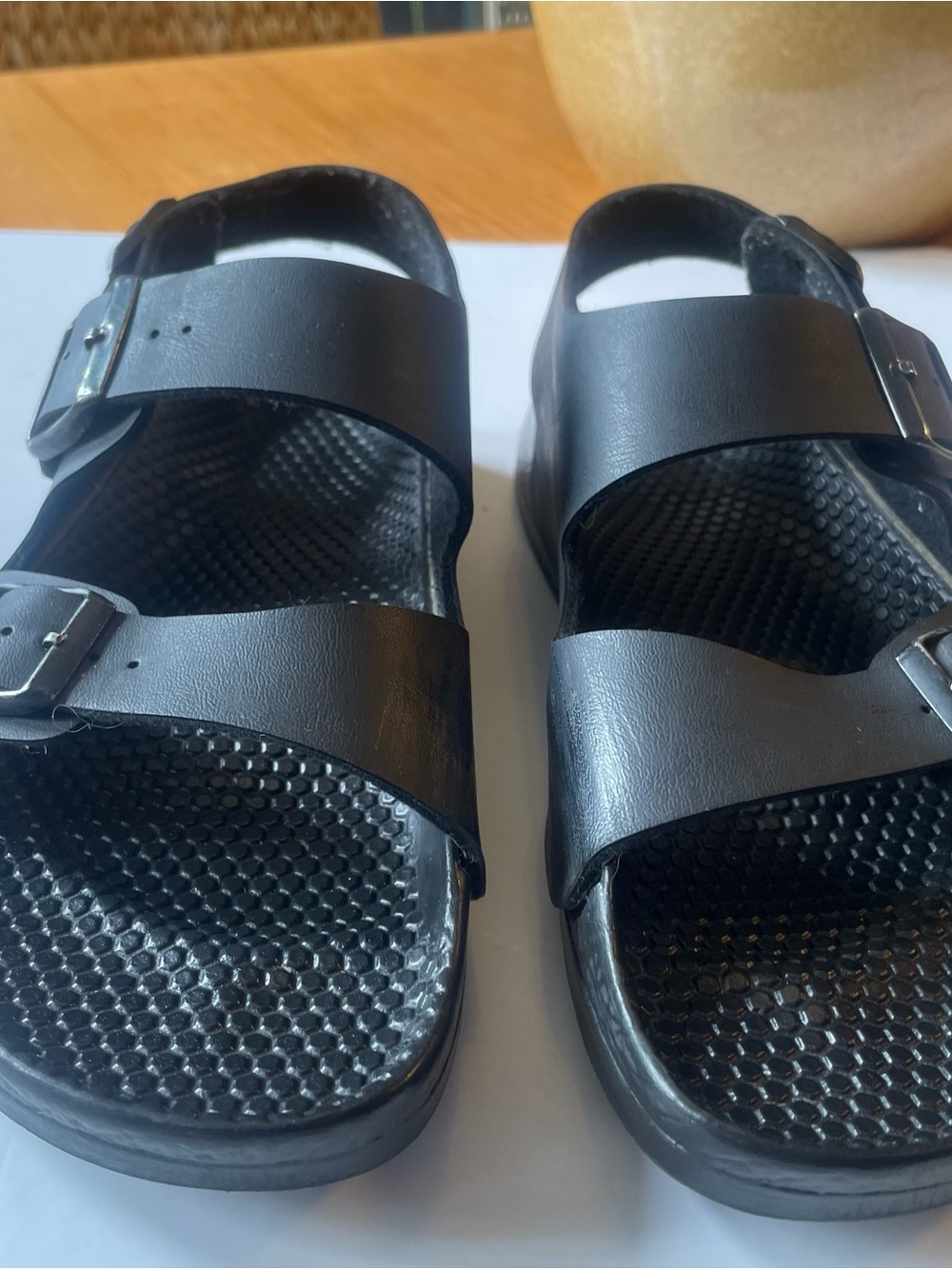 Birki's by Birkenstock Milos Black Leather 3-Strap Backstrap Sandals Size 39.5 - Picture 2 of 9